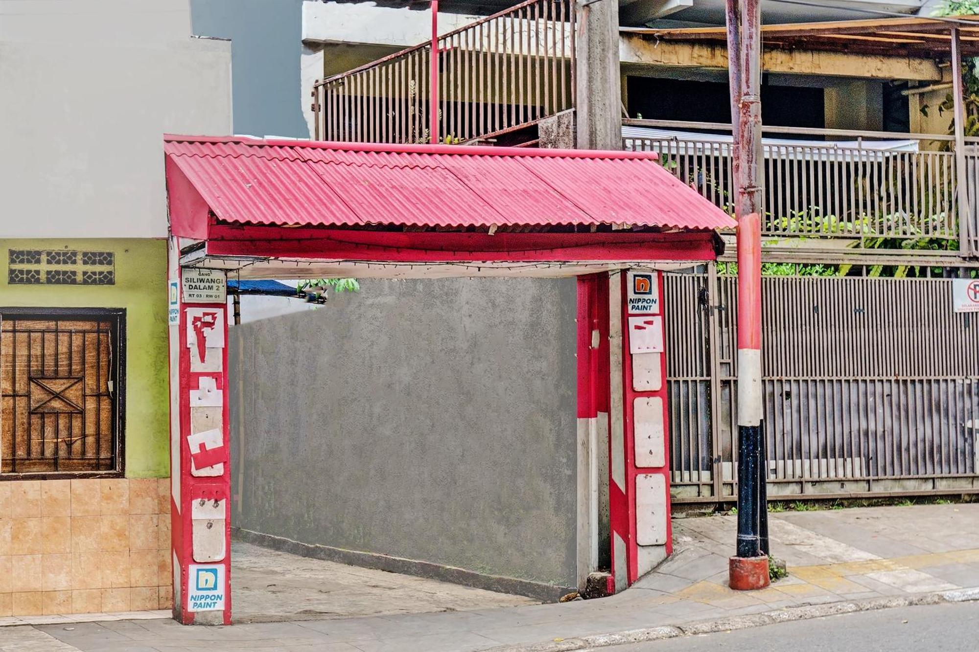 Oyo Life 92709 Kost Teras Cikapundung Syariah Otel Bandung Dış mekan fotoğraf