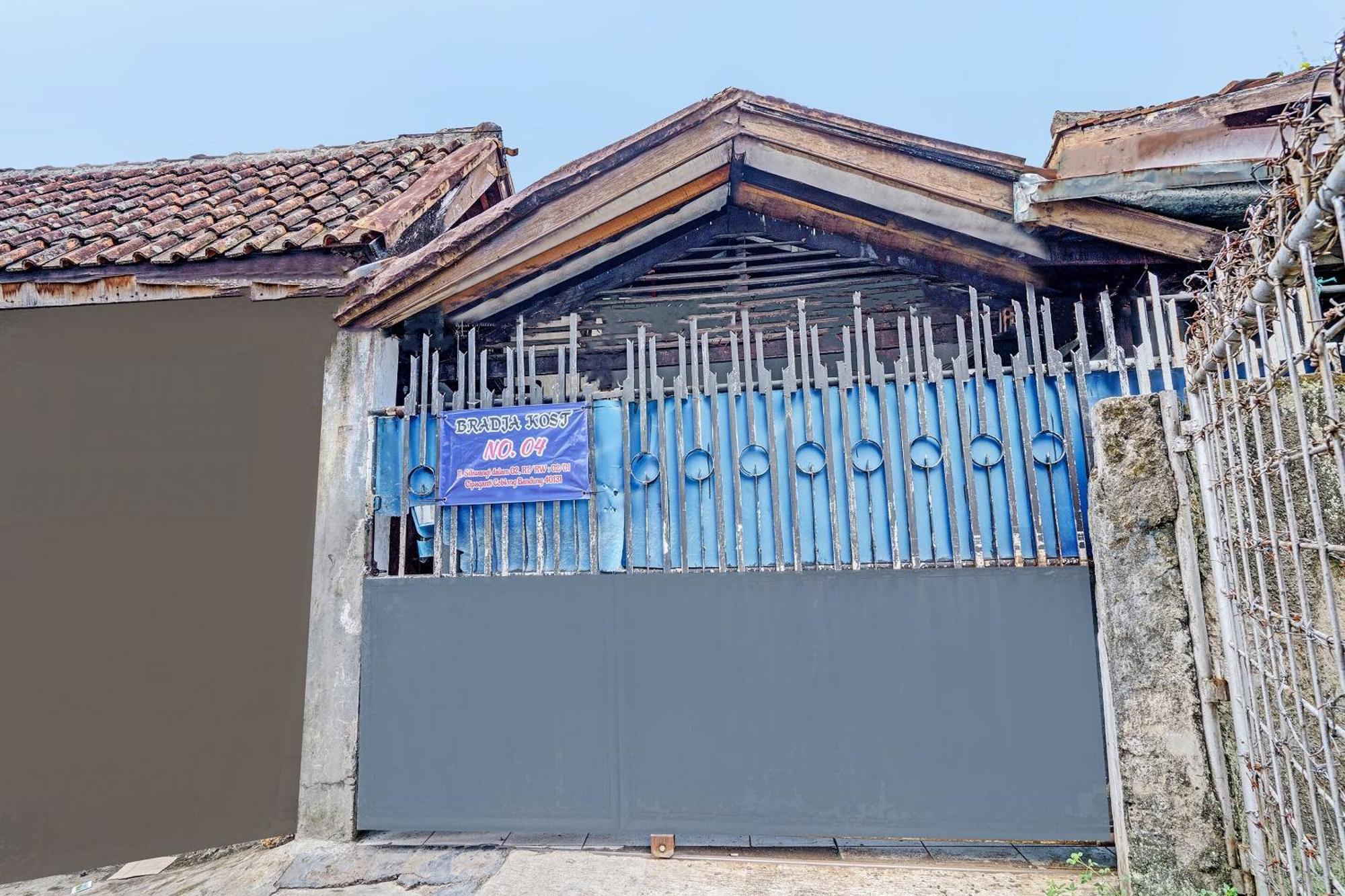 Oyo Life 92709 Kost Teras Cikapundung Syariah Otel Bandung Dış mekan fotoğraf